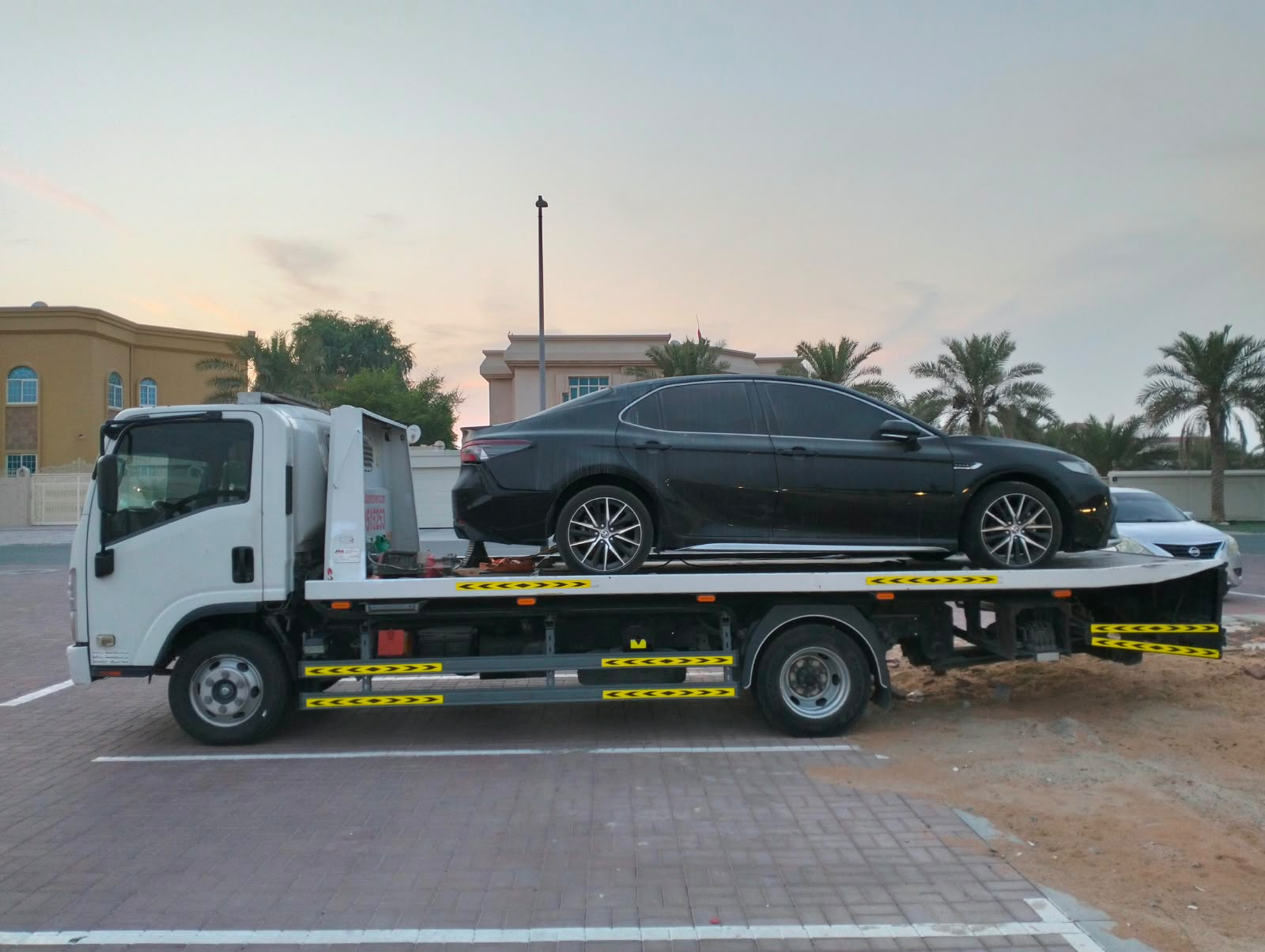 Auto Recovery & Towing